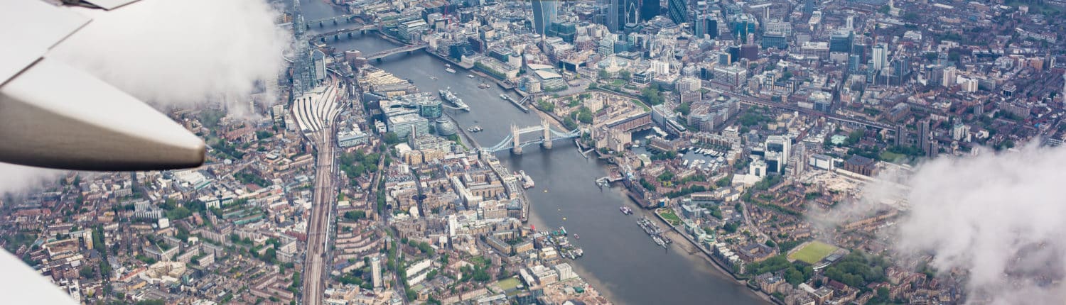center-of-london-uk-from-the-airplane-window-picjumbo-com